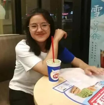 她是变形记李勒优,长大后搬进城市给城市妈妈当女儿,后来怎样