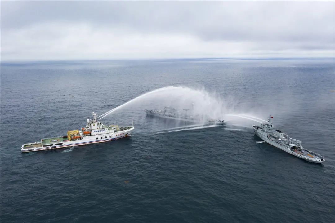 直击硬核现场!这场海上救援演练比大片精彩!