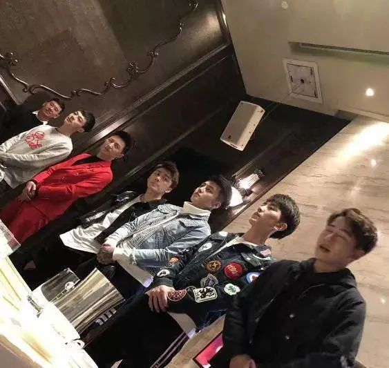 供富婆淫乐的"白马会"什么来头?号称百鸭会馆,明星是常客