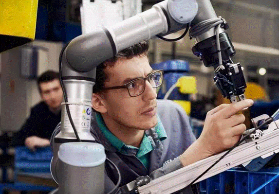 UR: 2022 年的工业机器人趋势