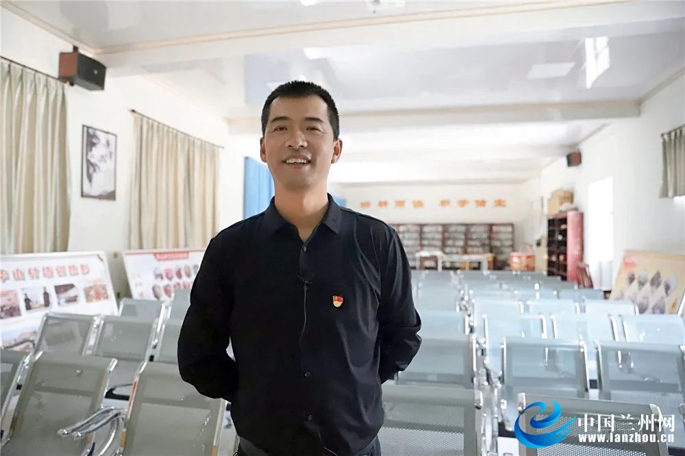 】兰州市永登县红城镇华山村党支部书记王成伟