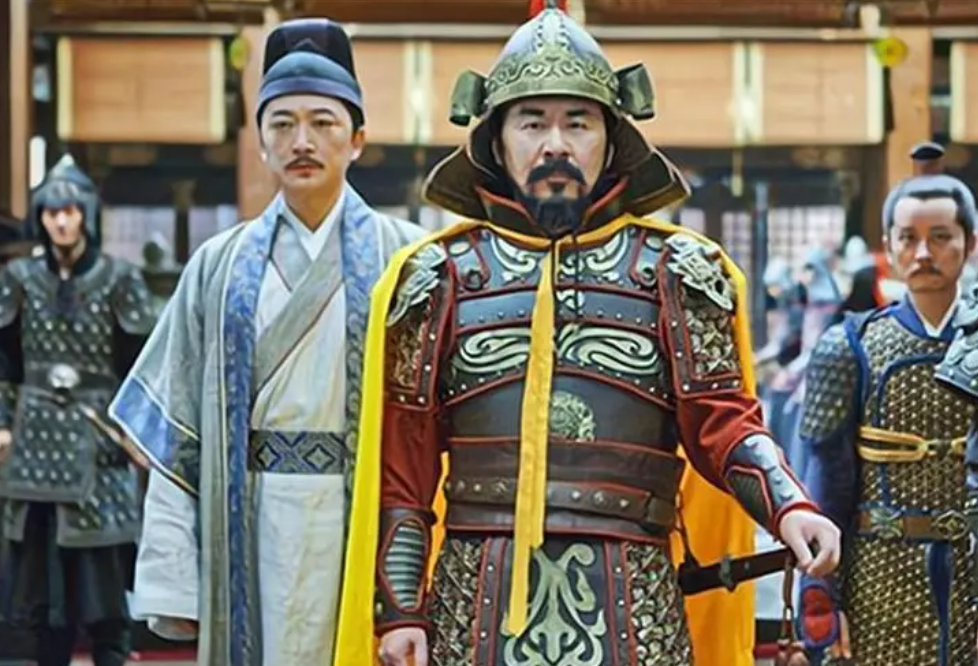 两宋时期,皇宫宿卫禁军在发展过程中,受到了哪些方面的影响?