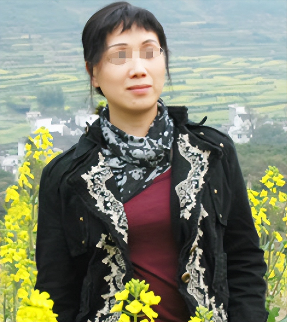 回顾江西"第一美女社长"姚雪雪,她的奢侈荒唐,比你想的更恶劣