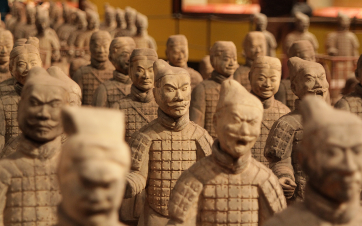 绿脸跪射俑:一张科学家也难以解释的"脸",如今被禁止出国展出