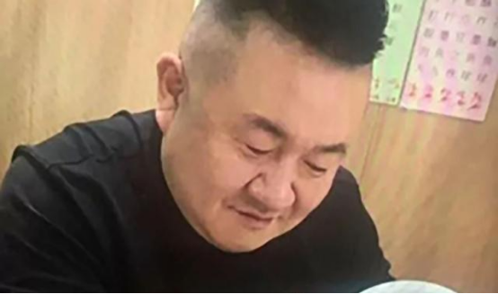 孙小果后面的大人物