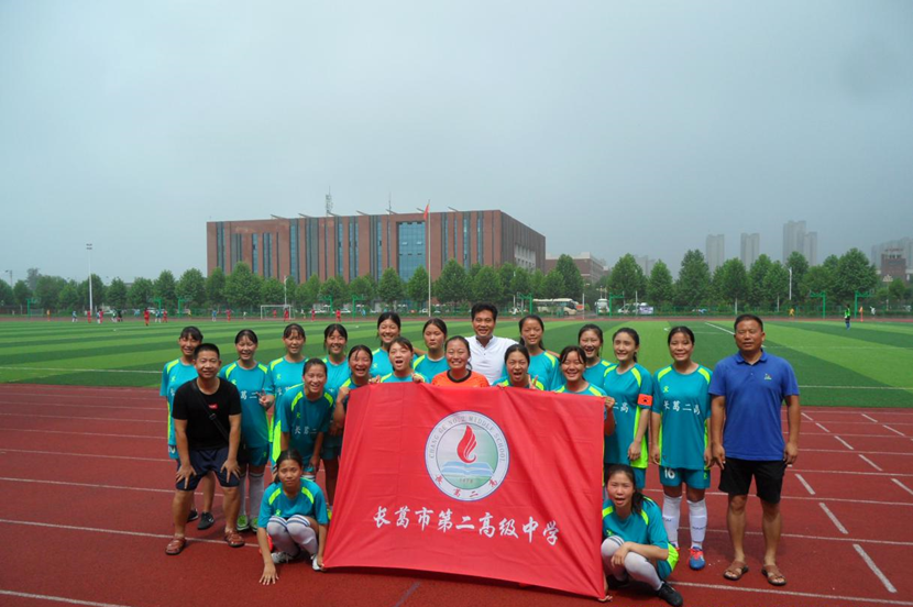 河南许昌这群16岁女孩代表长葛参加全国比赛拿下大奖
