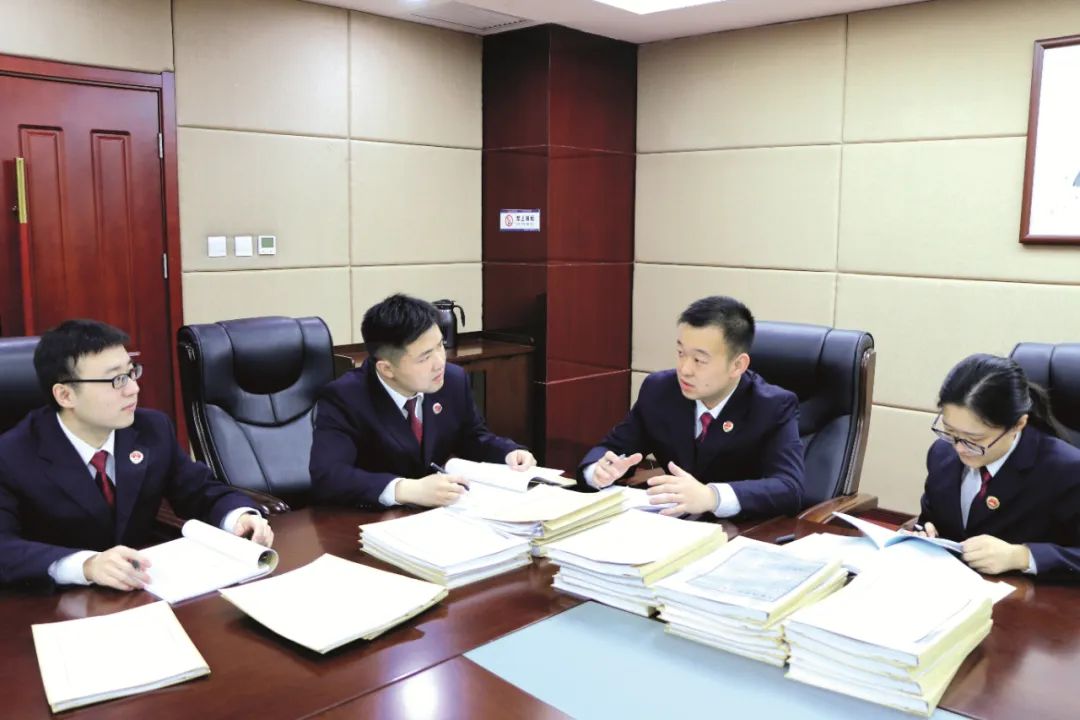 商场老板组建"私人部队":平时进行体能,搏击训练,打完人发500元奖金