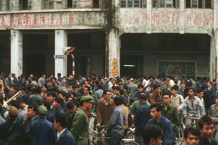 最爱吃大排档的广东省长,官至副国级,父亲是开国元帅,95岁去世