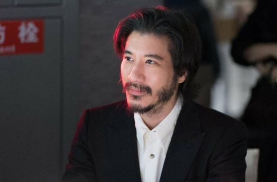 预期收益6796万!王力宏为赚钱,把大胡子刮了