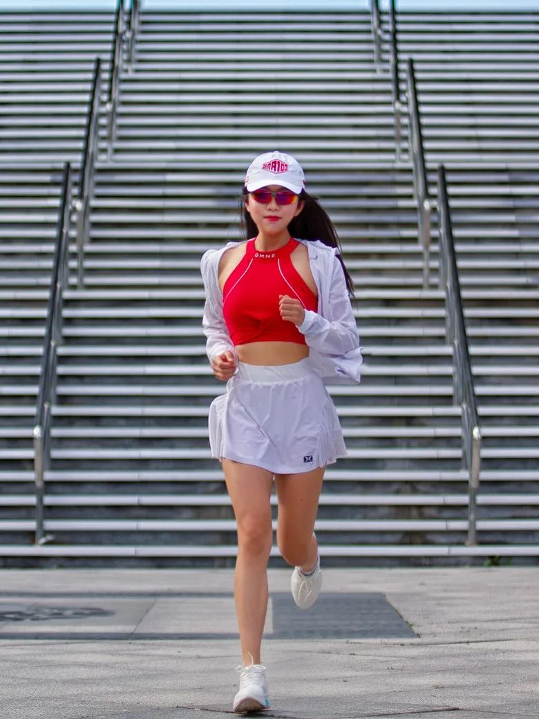 跑步5年,全马326——跑圈女神李红娜来了!