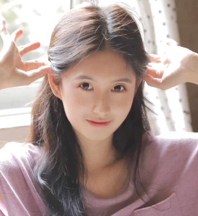 男人眼里比较迷人的女生,一般具有这些特征,占一点就是高颜值