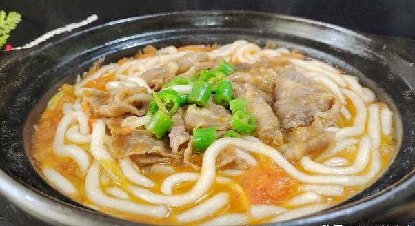 番茄肥牛土豆粉:一口吃到20种氨基酸!随手一炖,温暖又美味
