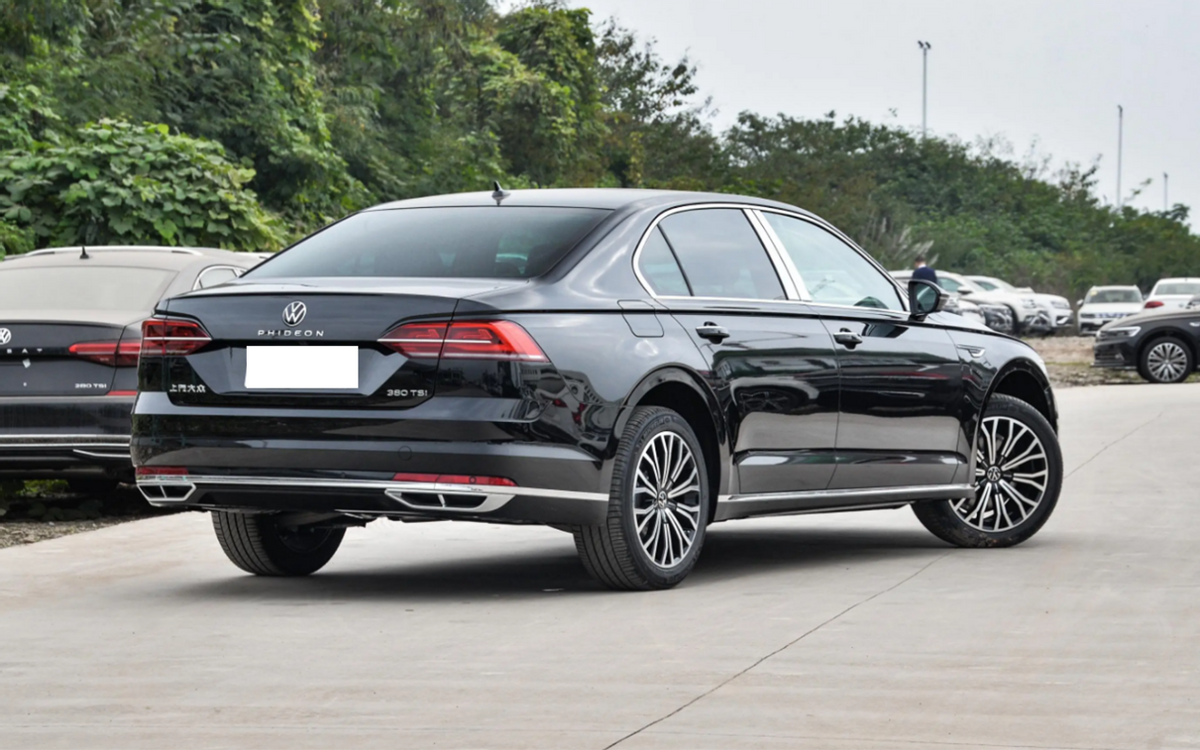 3万的大众辉昂不香吗?车长近5米1