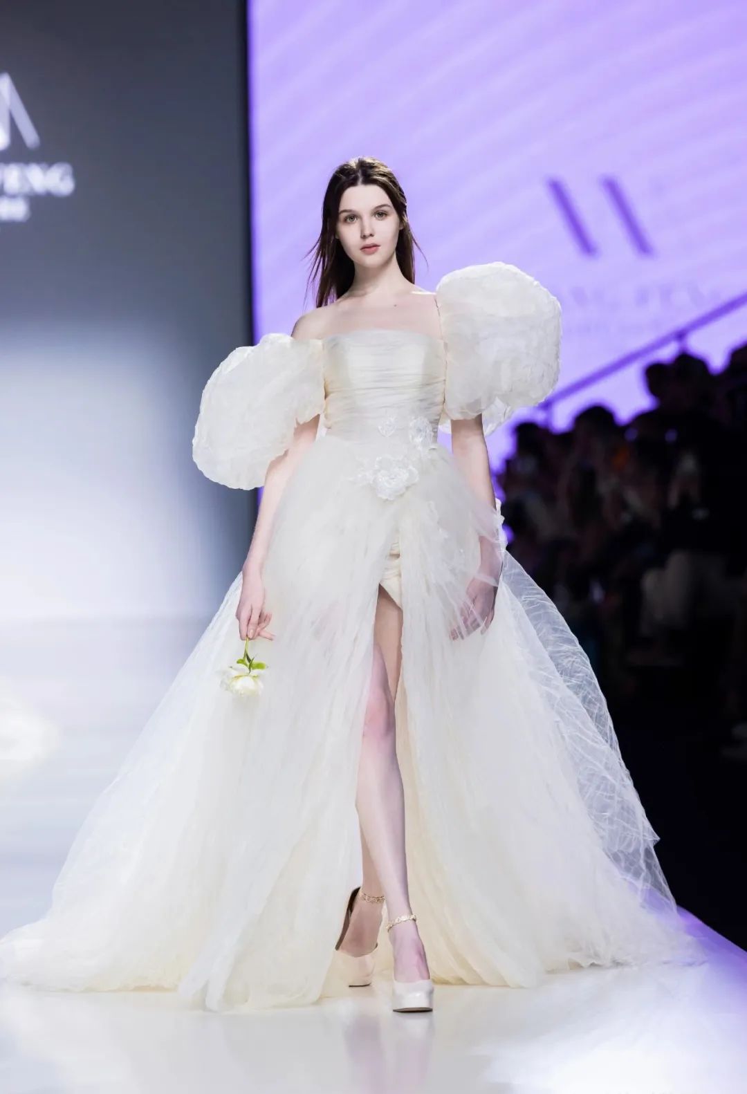 高级的婚纱礼服|看这7种高定中式元素