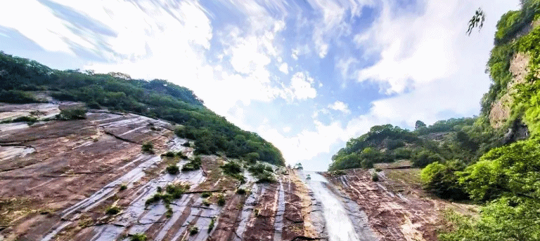 04一泻千里·瀑布