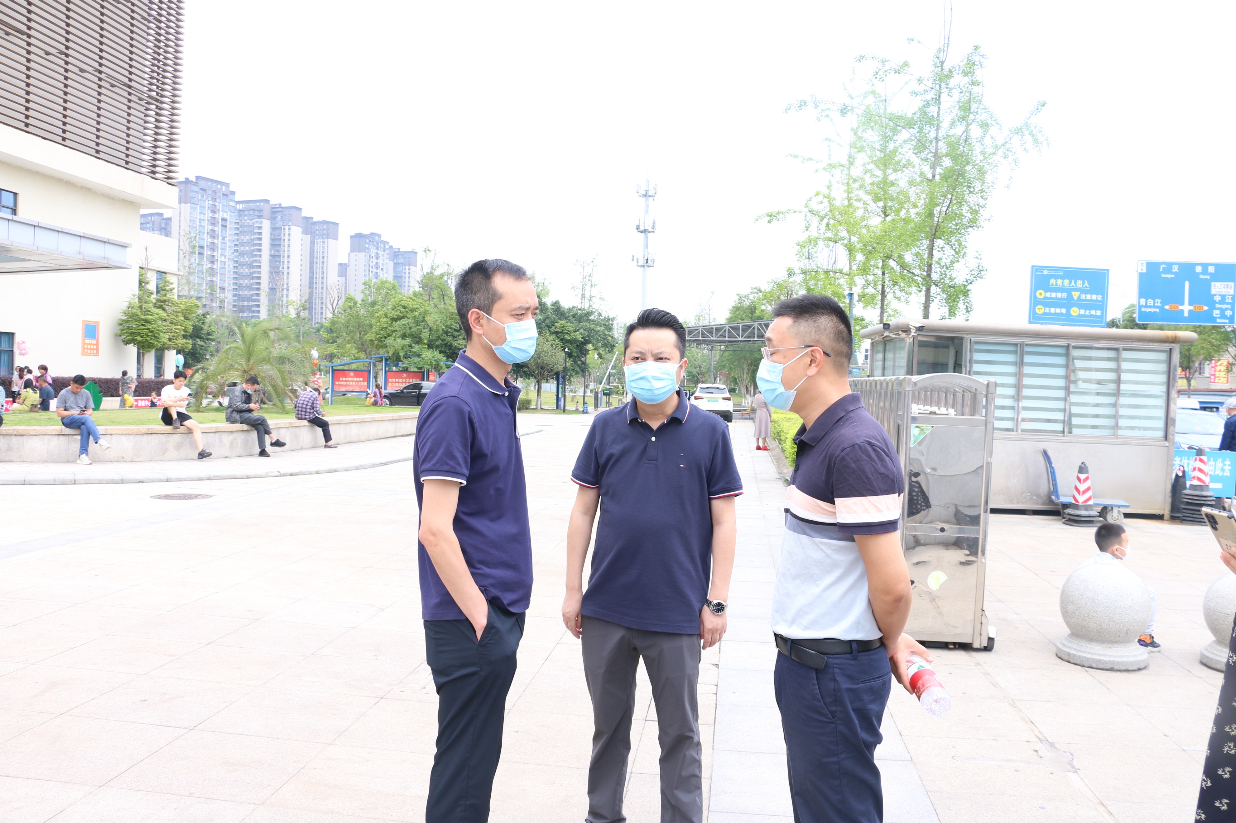 市卫健委科教与服务业处副处长吴玉松一行到华西金堂医院专项督查