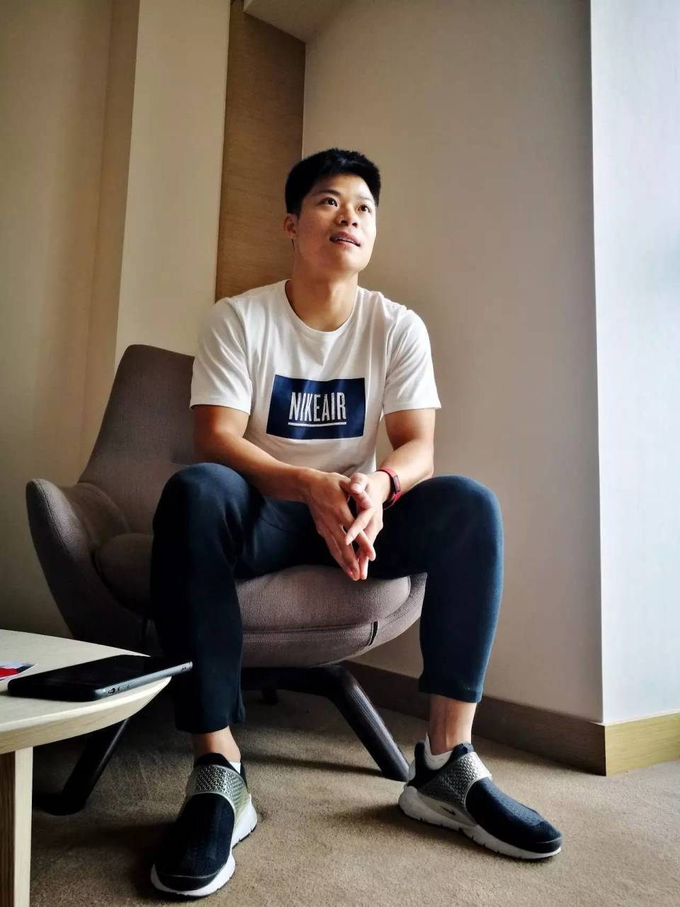 苏炳添:9秒83后名利双收,搬进2000万豪宅,历史地位比肩刘翔