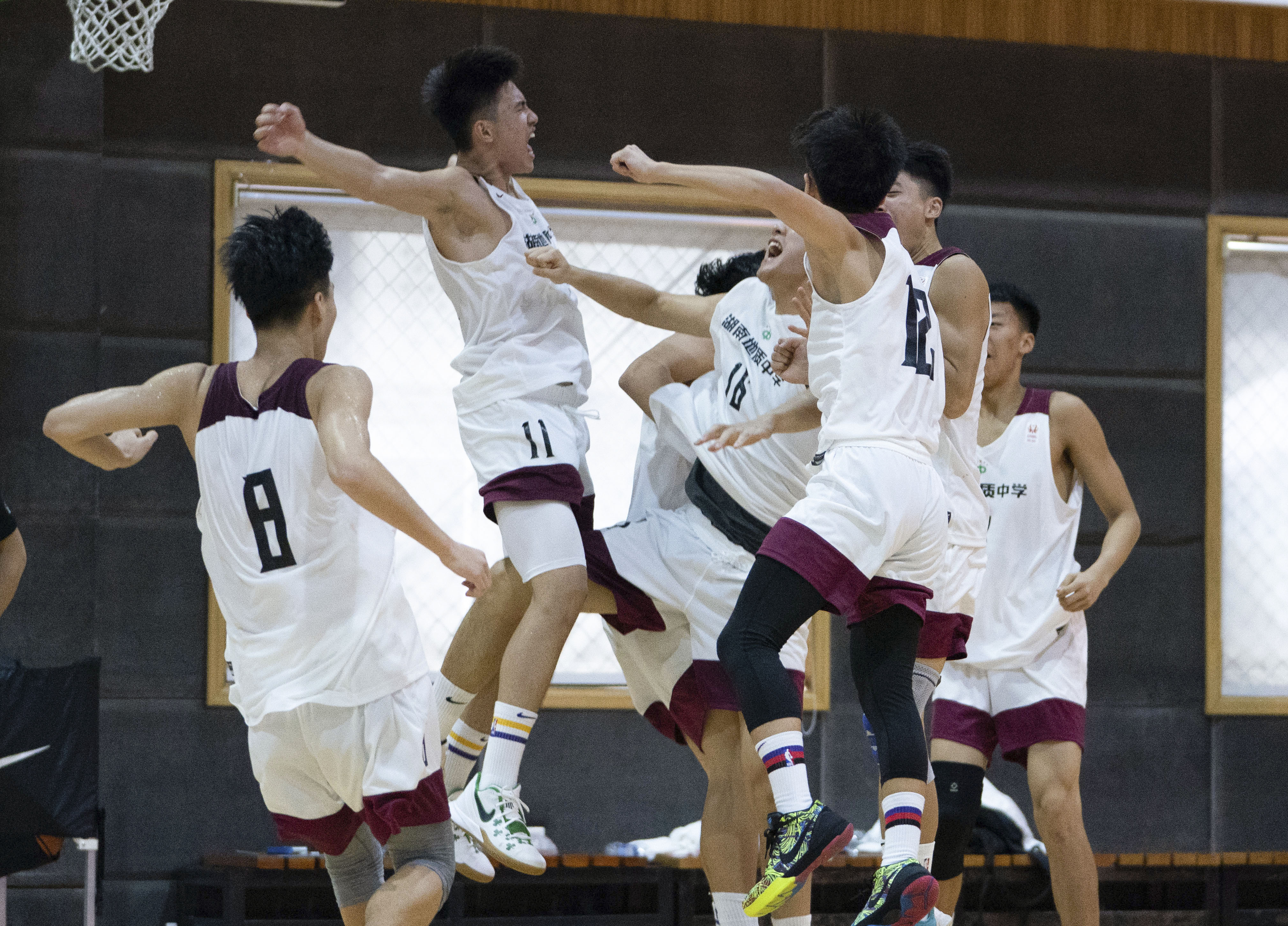 2009高中篮球联赛排名,2009年,学校男篮获得中国高中男子篮球联赛总决赛亚军