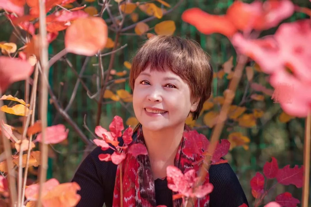 薛淑杰:曾是80年代的一线女演员,如今在《以家人之名》中跑龙套