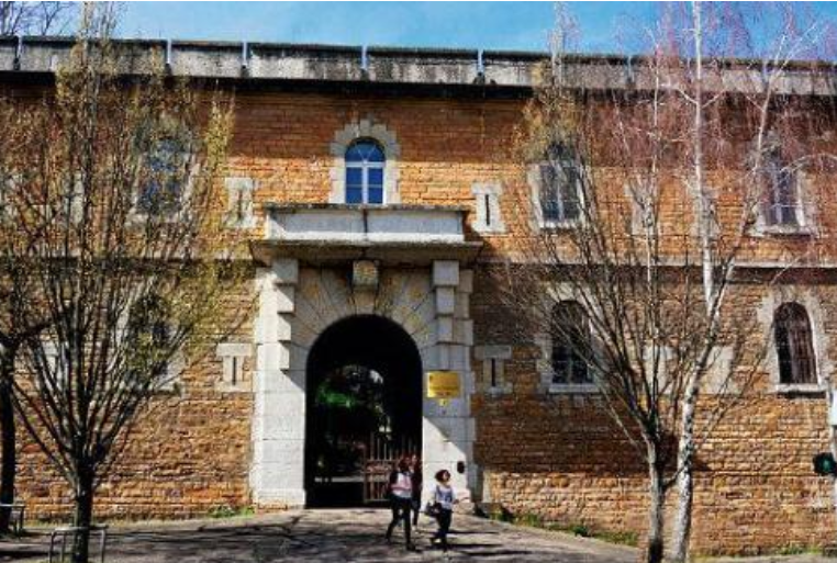 里昂中法大学旧址