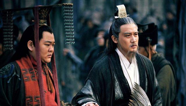诸葛亮自比管仲乐毅,他够格吗?