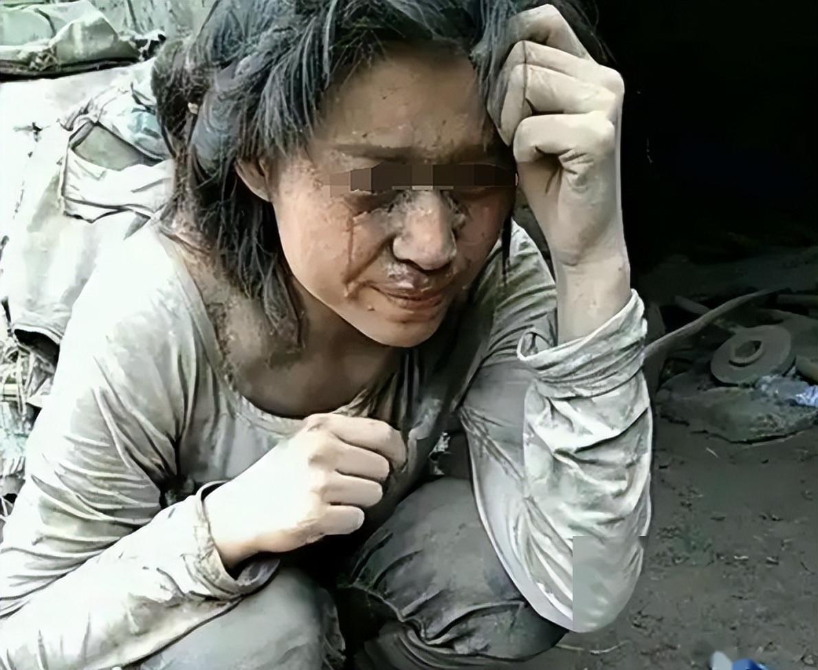 工地女人神秘藏身工棚探秘疑跡驚豔揭秘