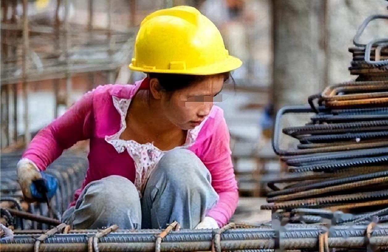 工地女人神秘藏身工棚探秘疑迹惊艳揭秘