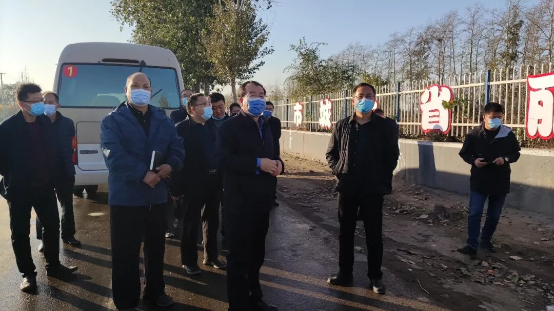 王锦山带队调研督导307国道沿线环境整治工作