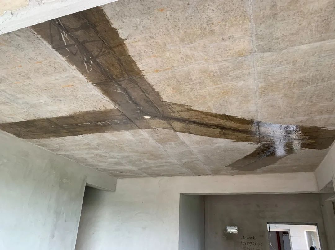 永州市湘江壹城楼盘楼板严重开裂!