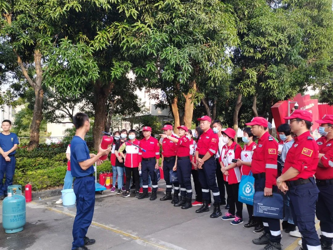 应急志愿者在行动 | 筑牢火灾防御线,应急志愿者开展消防综合知识培训