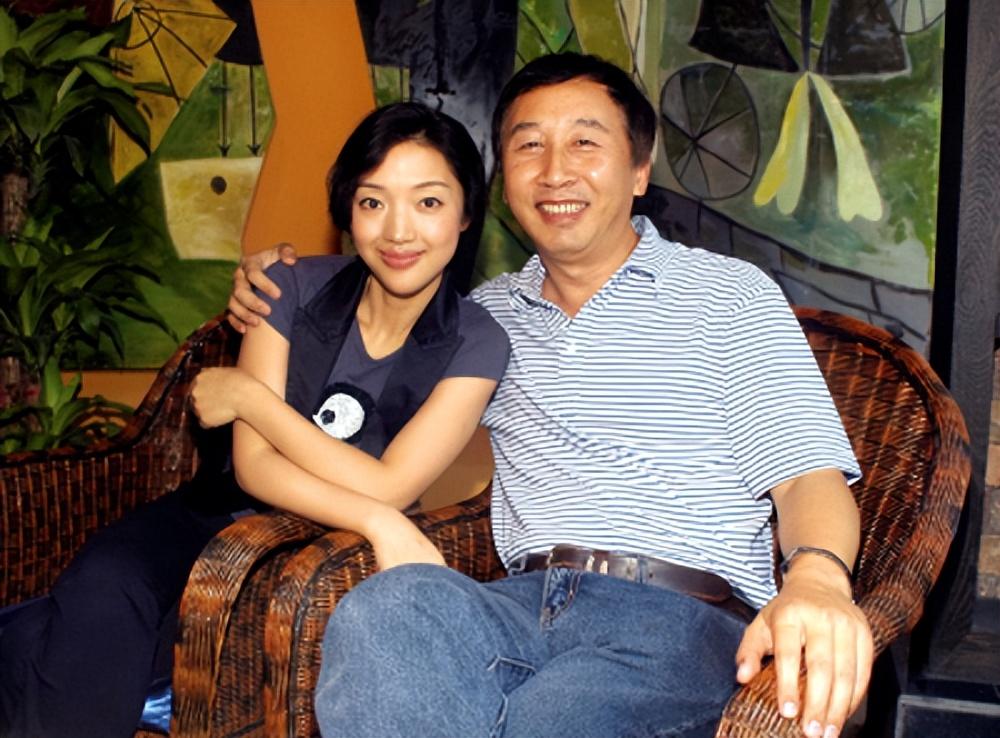 名导冯小宁:再婚迎娶刘小微,妻子为何称他是"恶魔导演"?