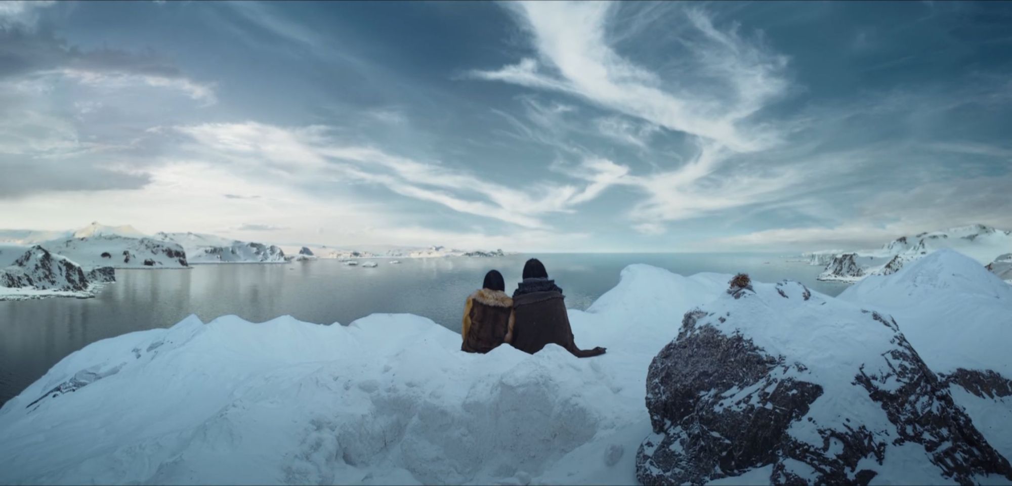 南极之恋:土豪小伙与科学家美少女在南极的求生之路