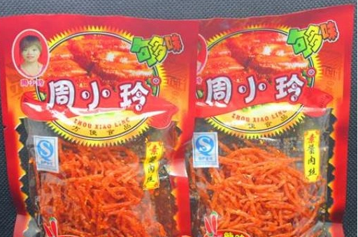 周小玲恐怖辣条事件!辣条竟是用"尸油"做的?到底是真是假?