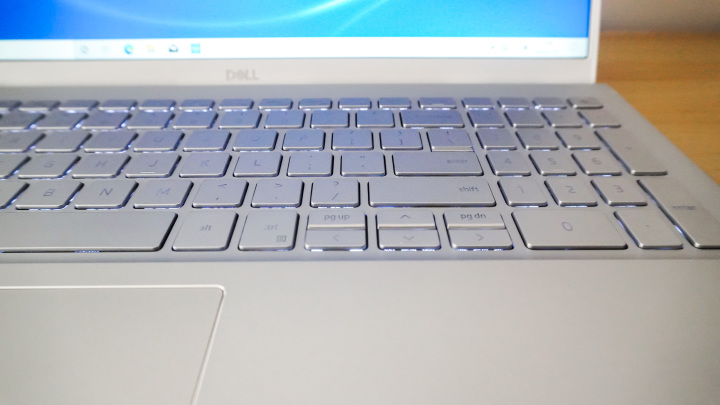 dell 灵越 5502核显版,测评