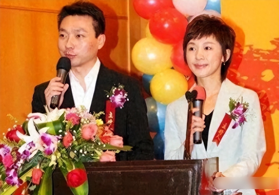 二,康辉与刘雅洁的爱情故事