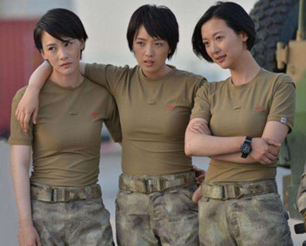 最適合演軍人的10位女星,英姿颯爽不輸吳京,個個帥到我合不攏嘴