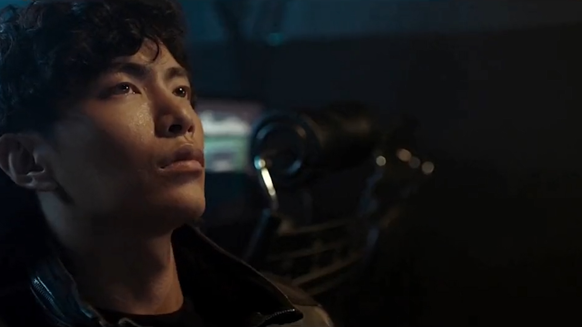 香港悍匪开山鼻祖吴建东,抢劫1.4亿击退飞虎队,结局如何?