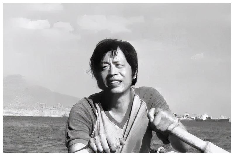 黄金时代:陈清扬用直白的语言,揭开心中那层欲望的遮羞布