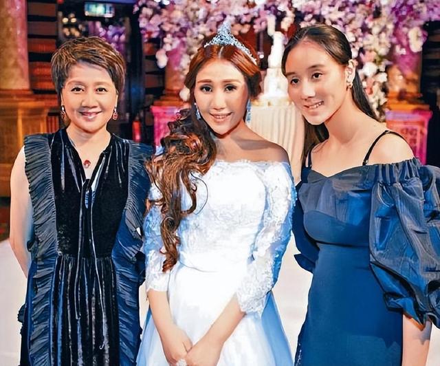 同样是赌王和四太的基因,为什么何超盈与何超欣,人生天差地别?