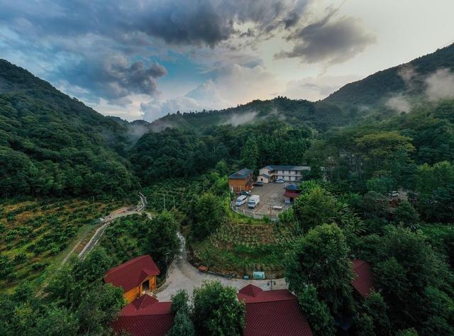 赣县天子峰旅游景点