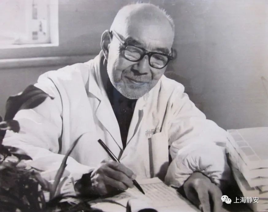 在头发丝上刻下《赤壁怀古》!