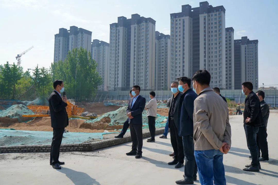 地产综合开发公司召开第一季度工作调度会议全力以复加快推进项目建设