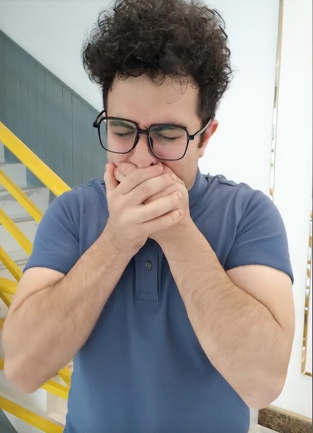 网红埃尼斯是干什么的?