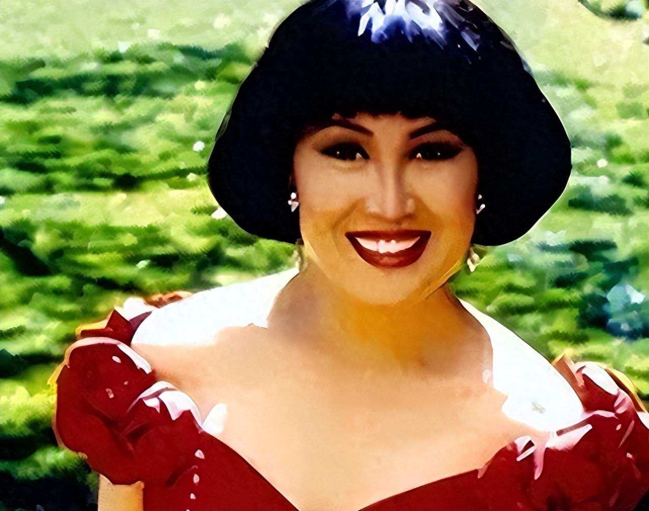 努力和人脉相辅相成,成就了靳羽西在商业上