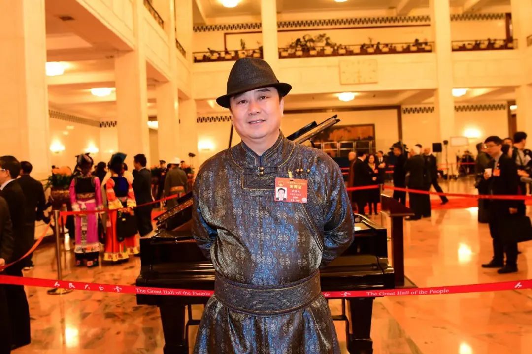 全国人大代表索曙辉:打造特色产业集群  实现脱贫攻坚和乡村振兴有效