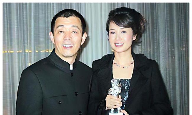 顾长卫不止一次的传出过绯闻,尤其是和女演员张静初,一度闹得沸沸扬扬