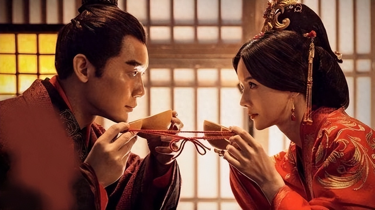 甄宓身为皇后又受宠爱为何惨遭曹丕赐死最终败给了郭女王