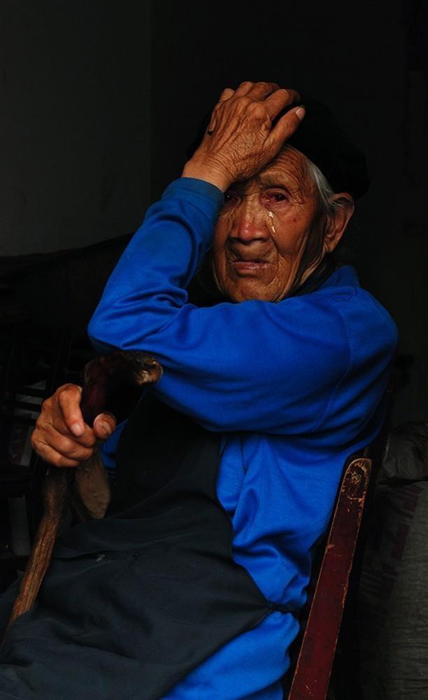 触目惊心!回顾孤寡老人竟"集体自杀":"比起死亡更怕孤独老无所依"