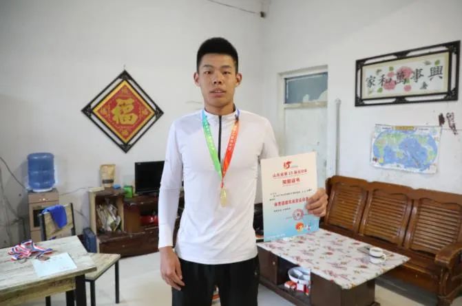 东平小伙王延杰斩获省运会75公斤级拳击金牌