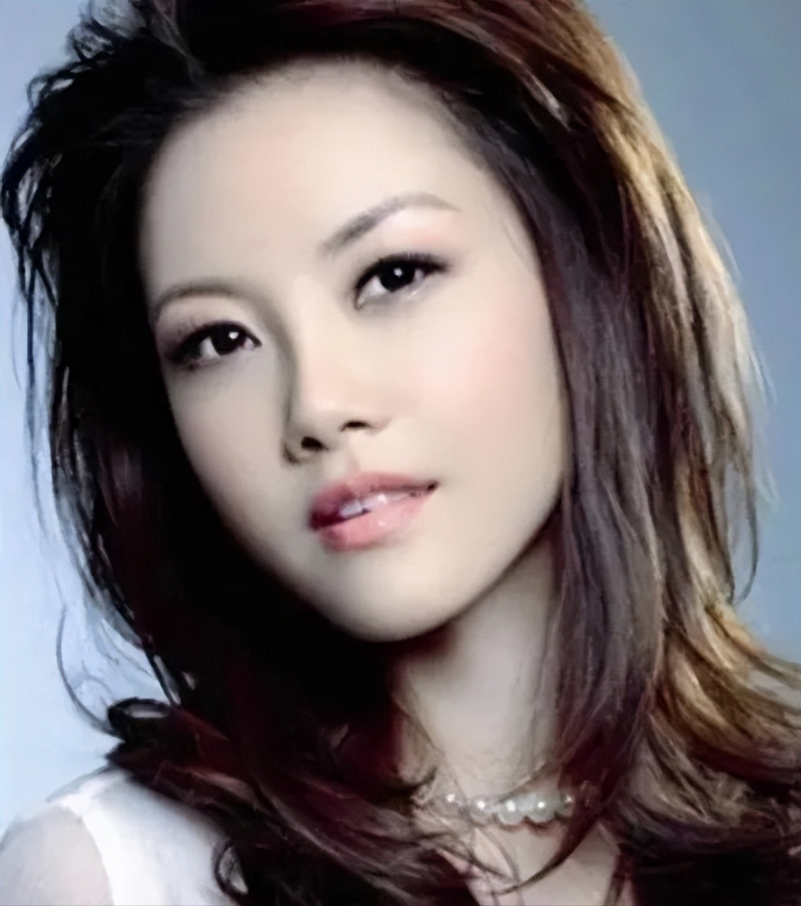 1998年,"美女歌后"戴娆到石家庄拍广告,说好的200万酬劳,最后只给了20